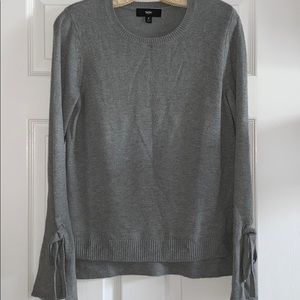 Extremely soft knit with bell sleeve